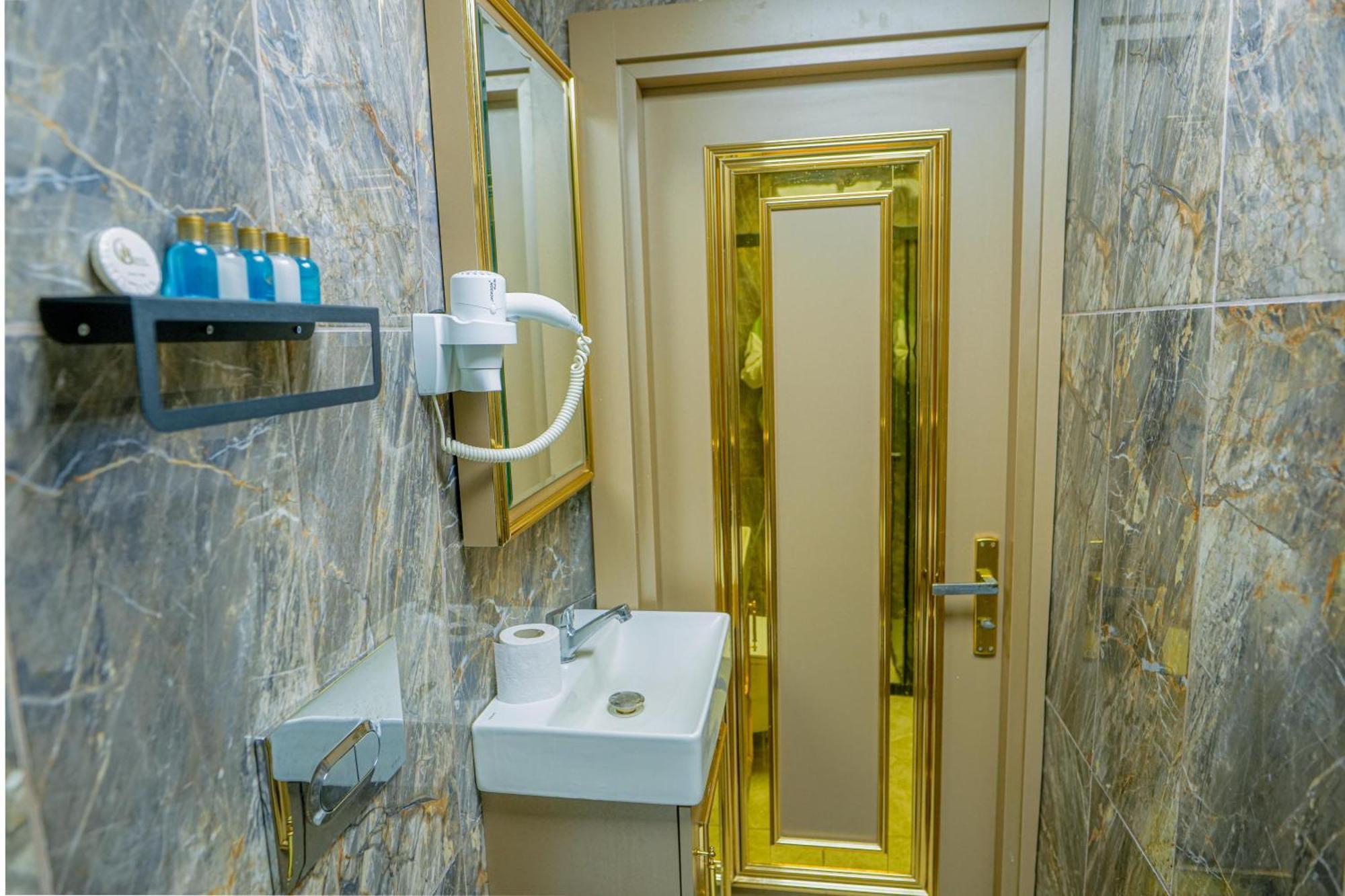 Moonlight Suit Hotel Taksim Istanbul Exterior photo